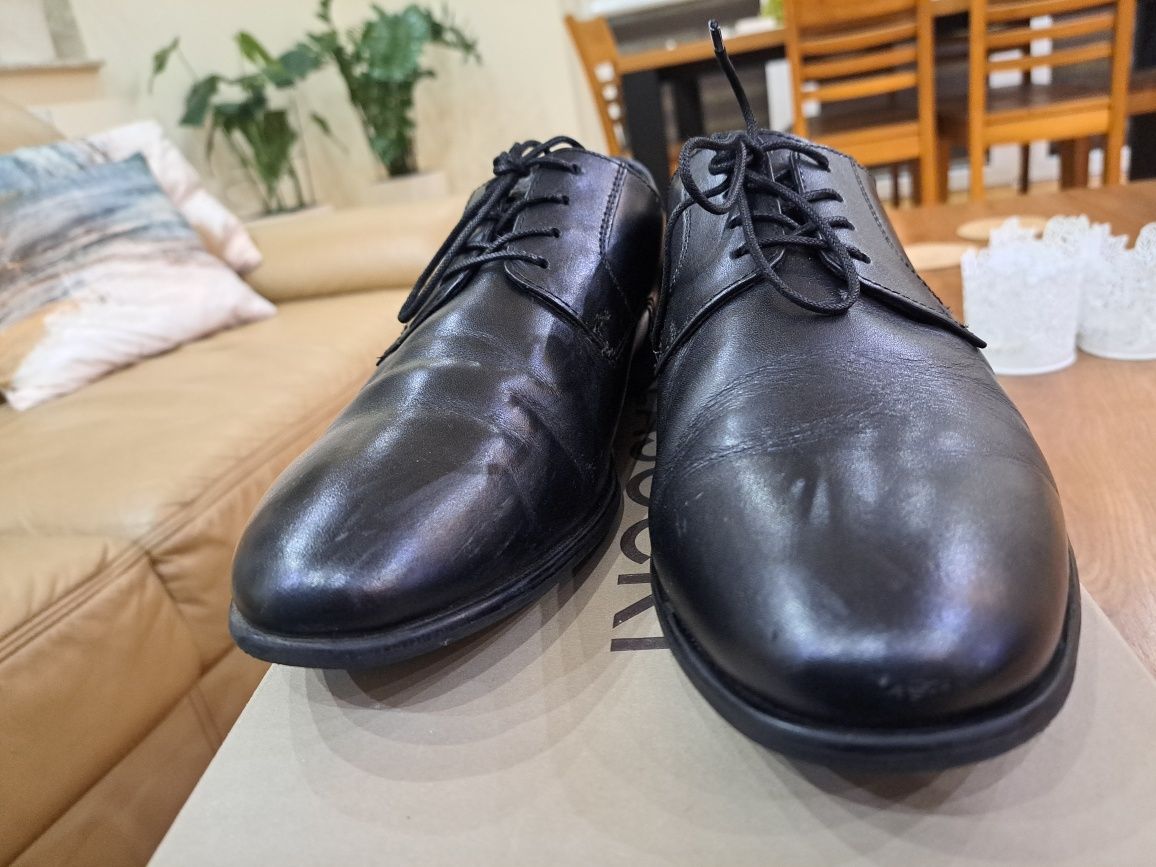 Buty wizytowe lasocki rozmiar 40