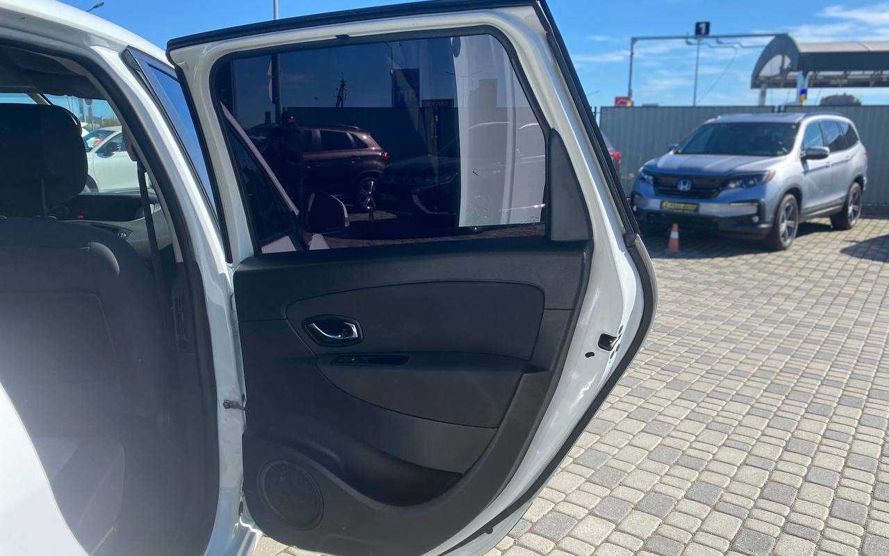 Renault Scenic 2012