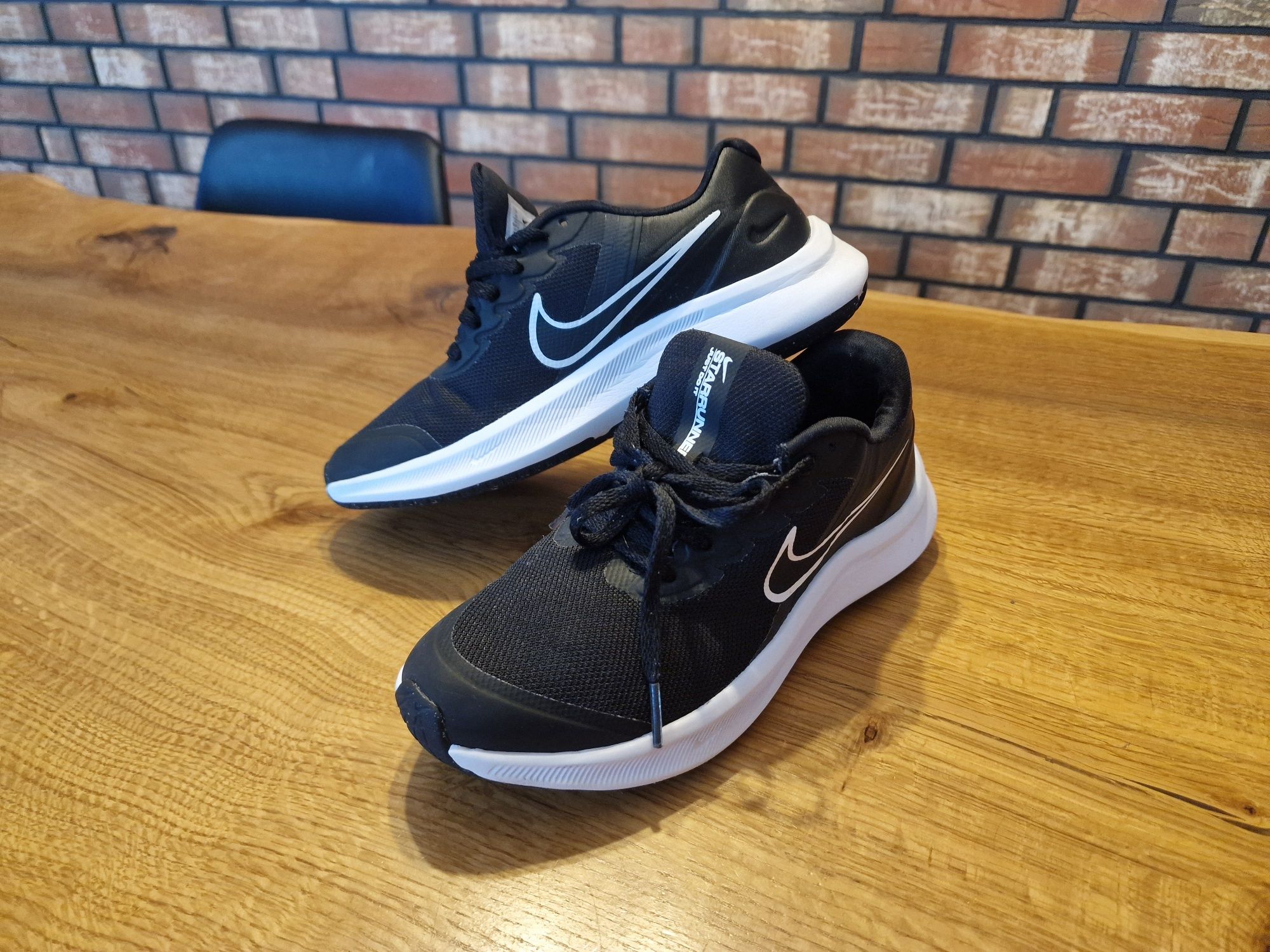 Buty sportowe Nike Performance Star rozmiar 36