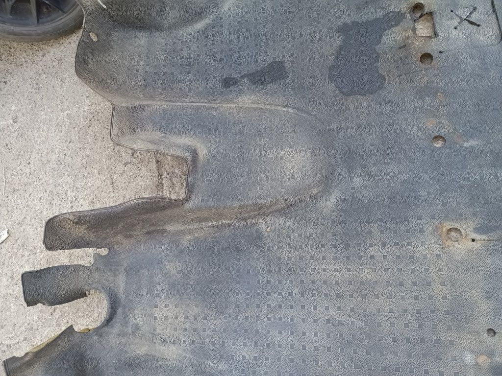 Dywan wykładzina przód VW T5 transporter oryginał