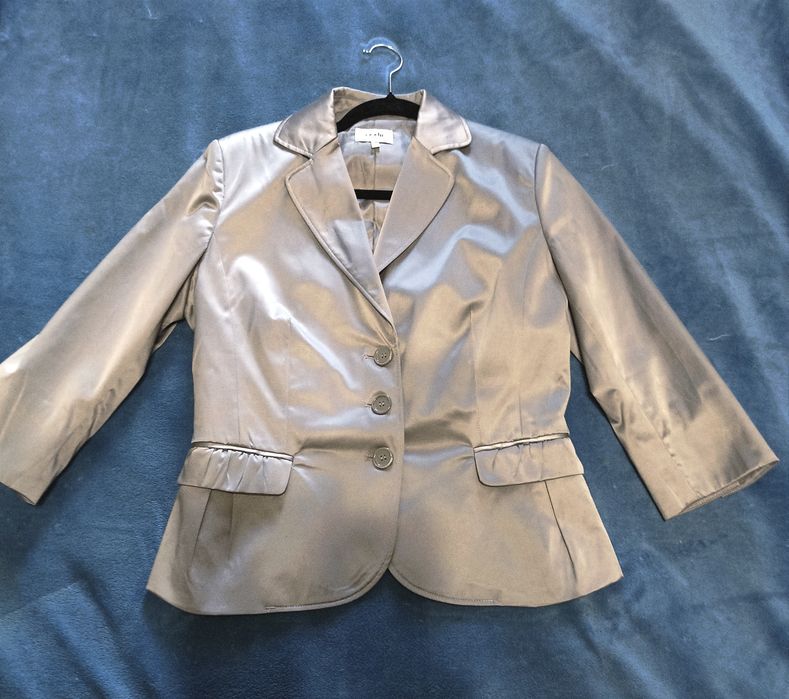 Жакет / піджак жіночий сріблястого коліру. Розмір L