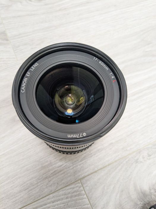 Canon EF 17-40mm f/4L USM