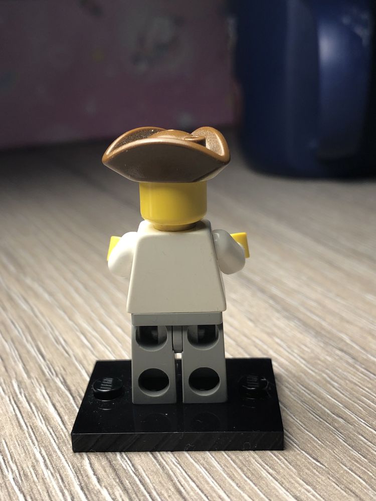 Lego minifugurka Kupiec