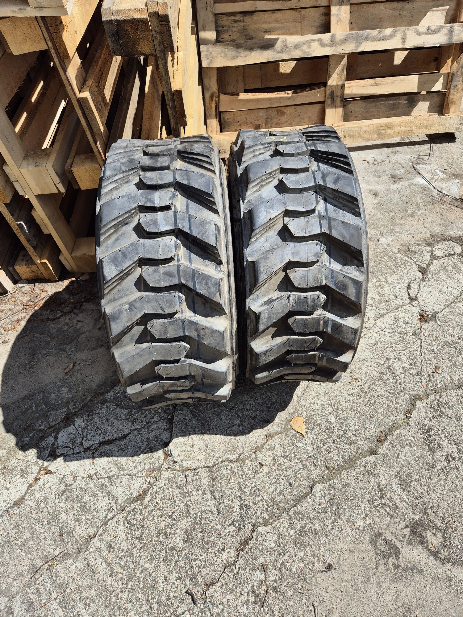 Opony 27x10.50-15