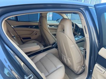 Porsche Panamera S e-hybrid plug in c/ novo c/ garantia