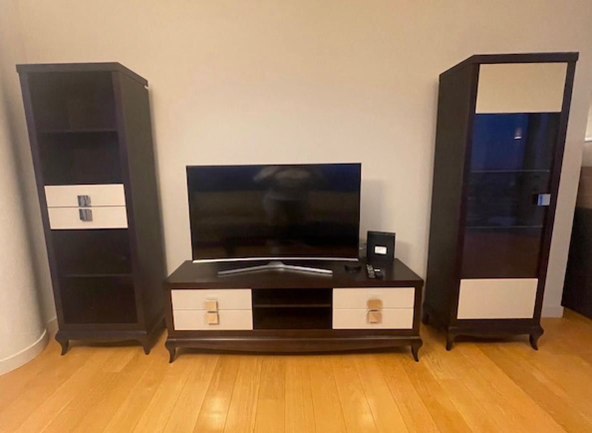 Komoda pod TV Bydgoskie Meble – ciemny dąb + beżowa płyta MDF, 180 cm