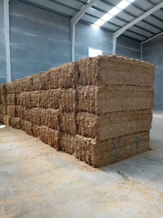 Feno, Palha, Fenosilagem, Aparas de madeiras