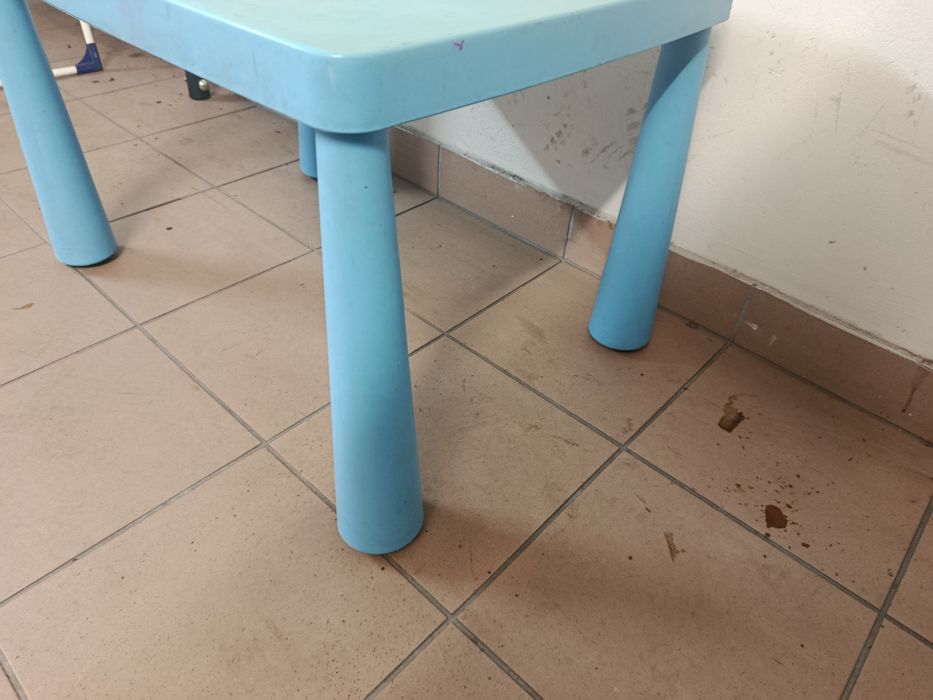 Stolik plastik dla dzieci mammut