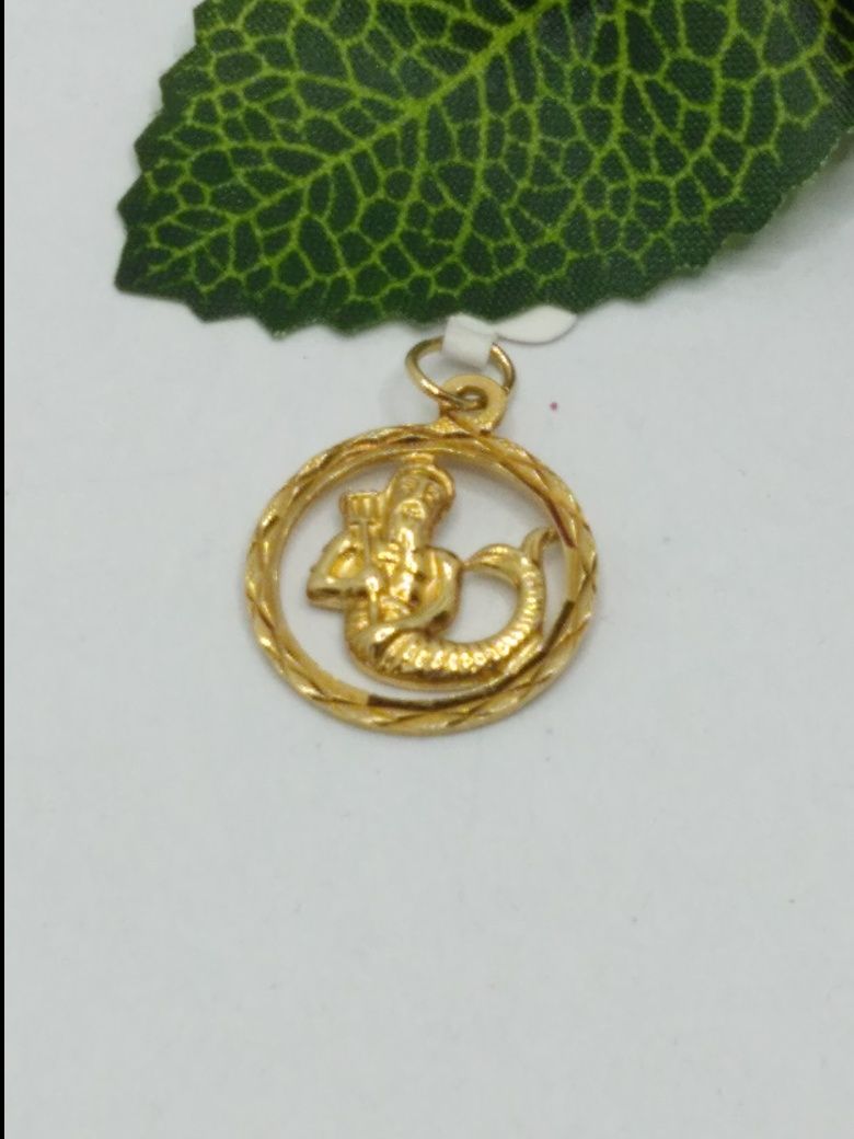 Złoty wisiorek , znak zodiaku wodnik złoto 585