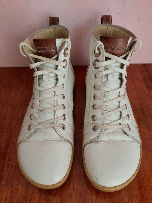 Кроссовки фірми birkenstock оригінал 

Розмір по бірці: 
EU 43  28см