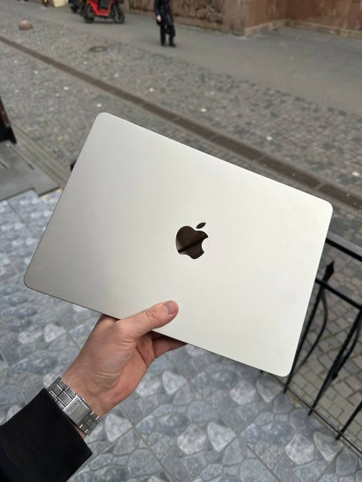 MacBook Air 13,6’ M3 16ram 512ssd Starlight MXCU3 акуму 100% 19 циклів