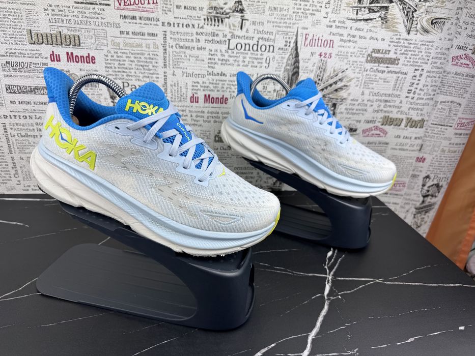 Оригінал Розмір 42 Кросівки Hoka One One Clifton 9 / Взуття