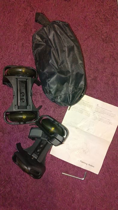 Продам светящиеся ролики на любую обувь.