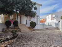 Casa / Villa T3 em Faro de 149,00 m2