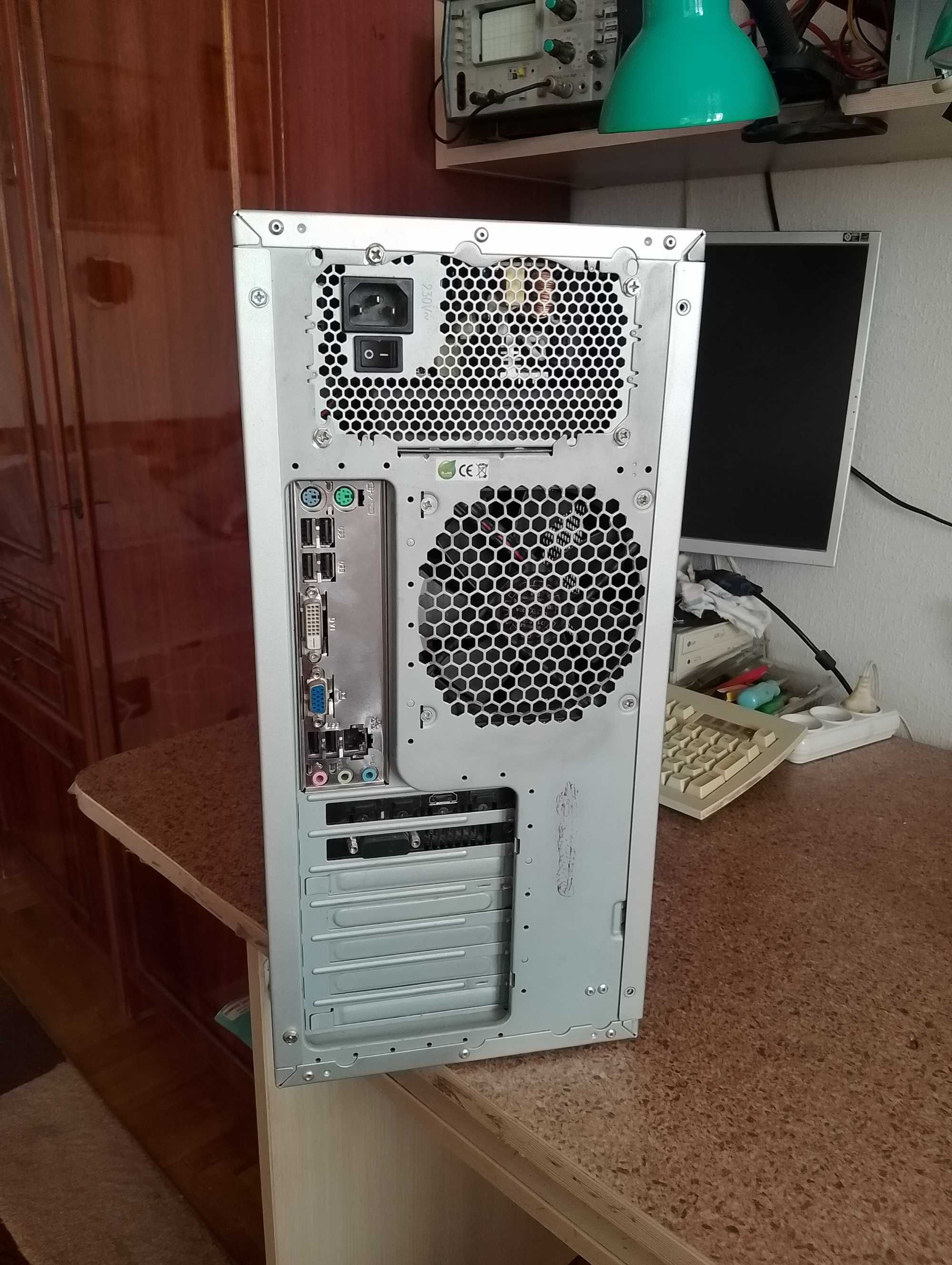 Ігровий ПК  Xeon E3-1230 V2/16Gb/256 SSD новий/500 HDD/RX580 4Gb