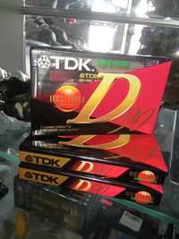 Запечатанные аудиокассеты TDK 90