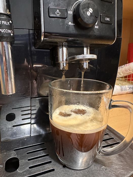 Ekspres automatyczny Delonghi ECAM25.120.B