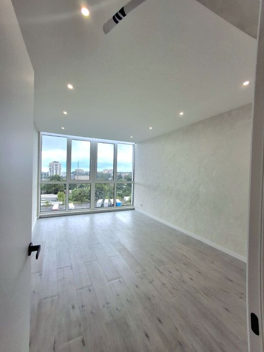 2 кімнатна  двостороння квартира в новобудові