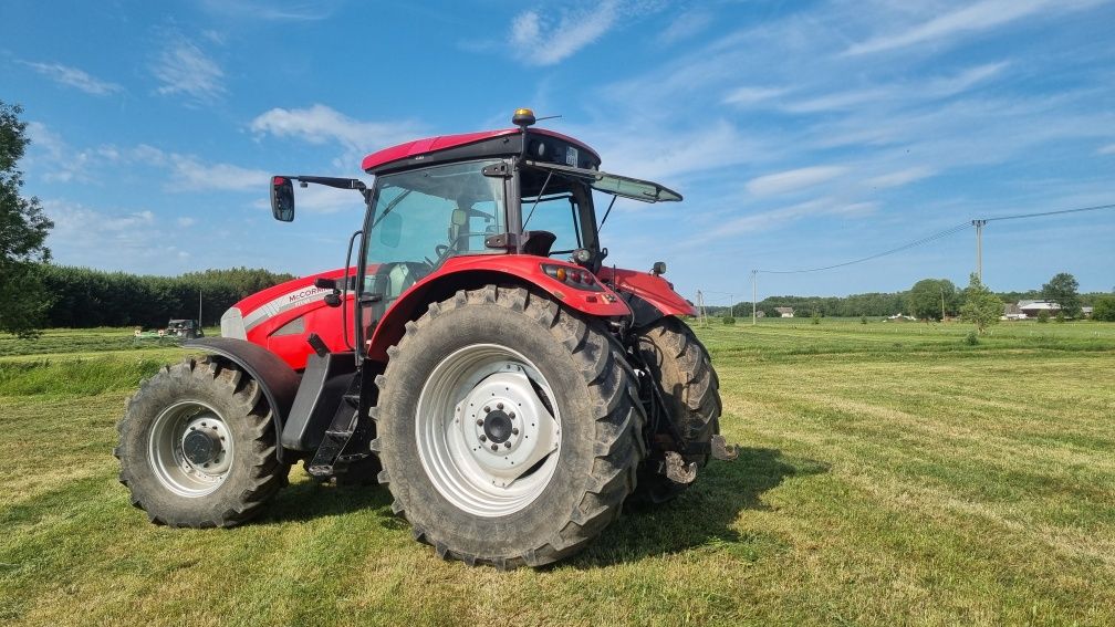 McCormick XTX 165 Case.
