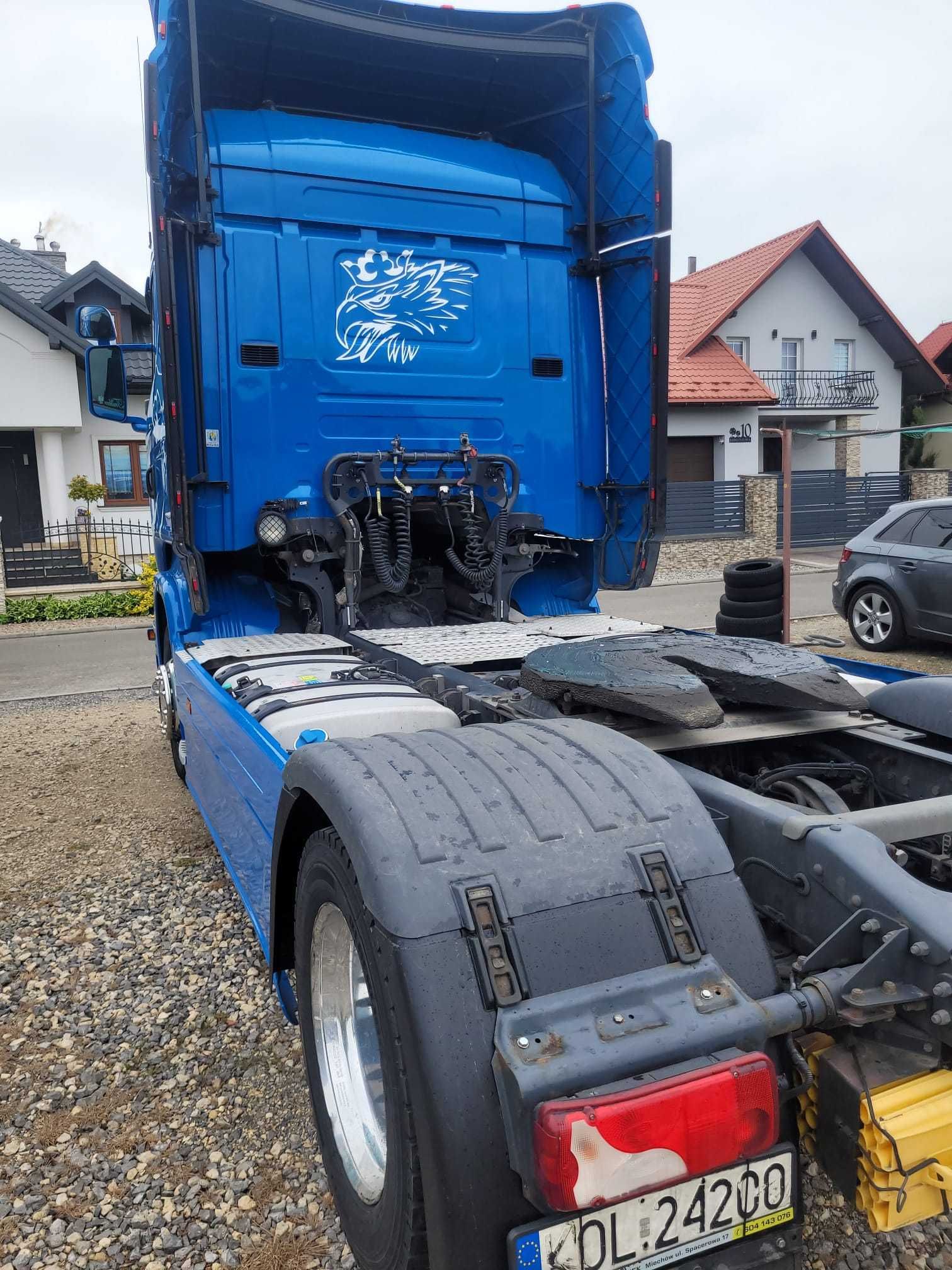 Sprzedam ciągnik siodłowy Scania R410