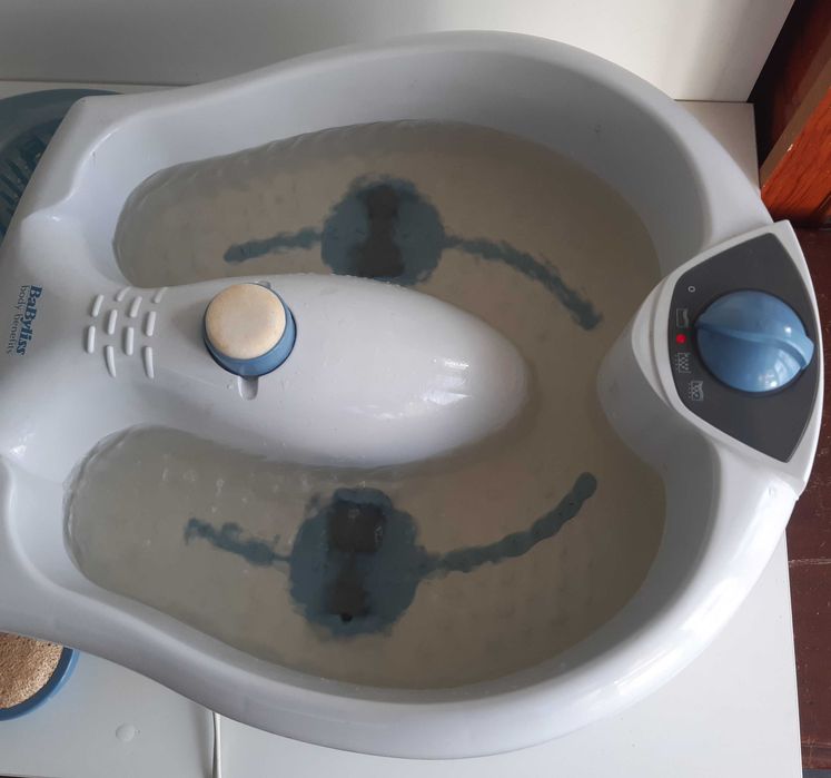 BaByliss Hydro Spa Plus Hidro Massagem p/ Pés Funcional