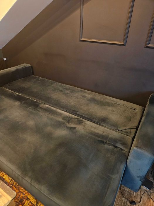 Sprzedam 3-osobową wersalkę