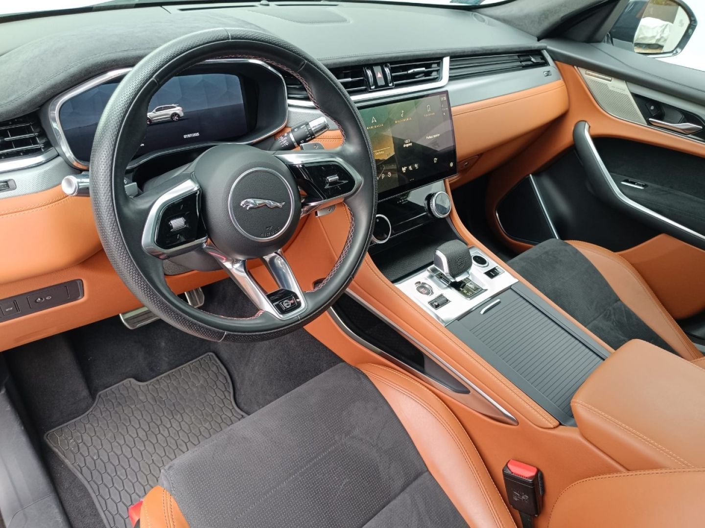 Jaguar F-Pace Jaguar F-Pace SVR !! Salon PL !! autaniszowe.pl !!