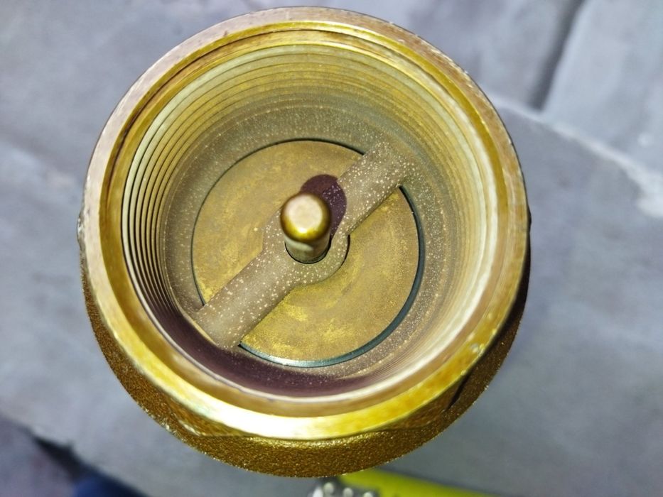 Клапан обратный зворотній 1 1/2" латунь Италия