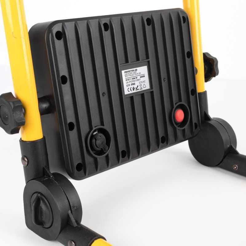 Foco projetor LED portátil 40W