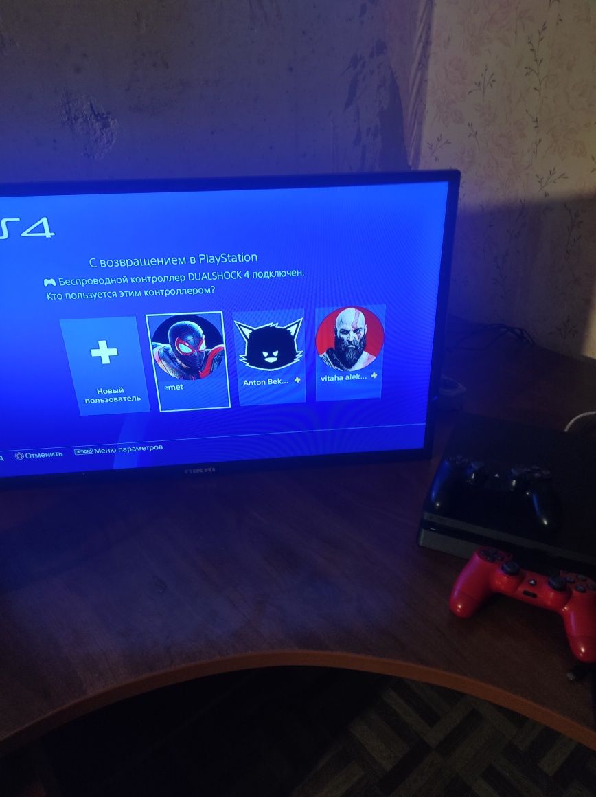 PS4 слімка два джойстика як нова
