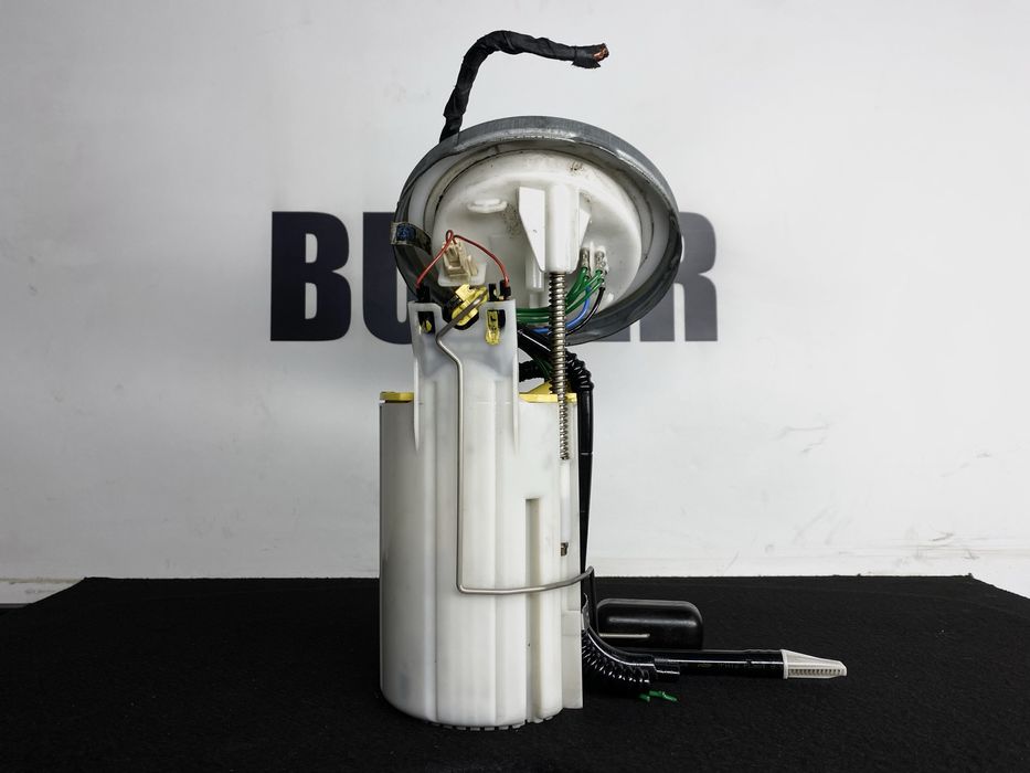 Паливний насос в бак BMW E60 E61 M57N 2.5 d 3.0 Топливный БМВ Е60 Е61