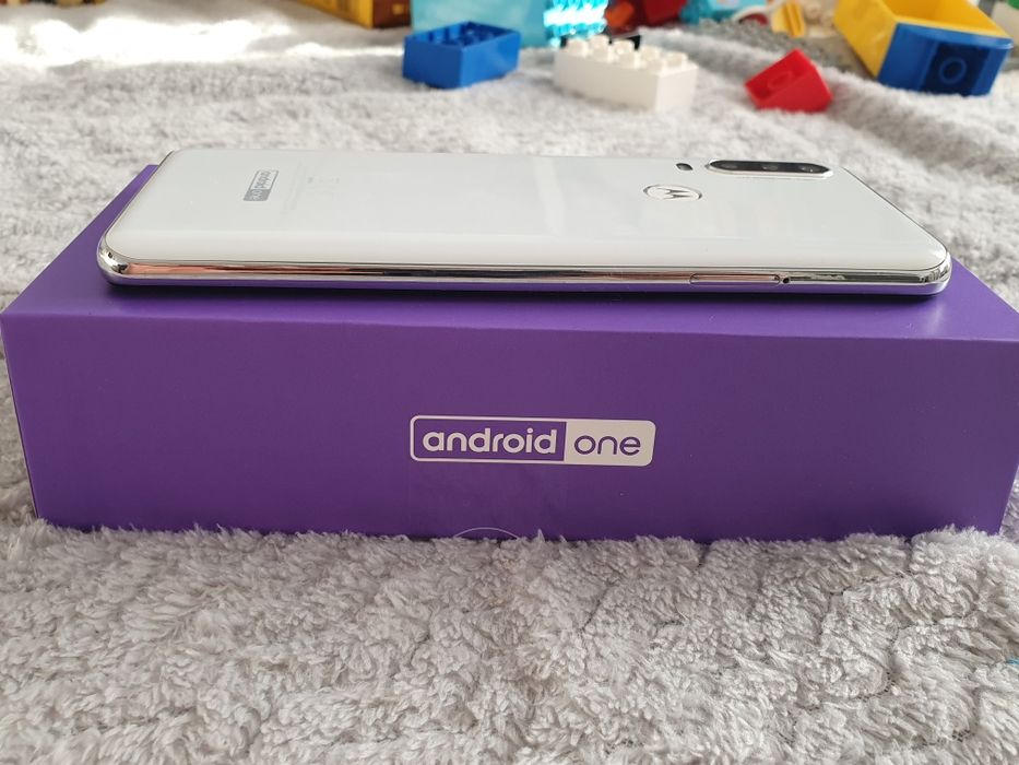 Motorola One Action Pearl White