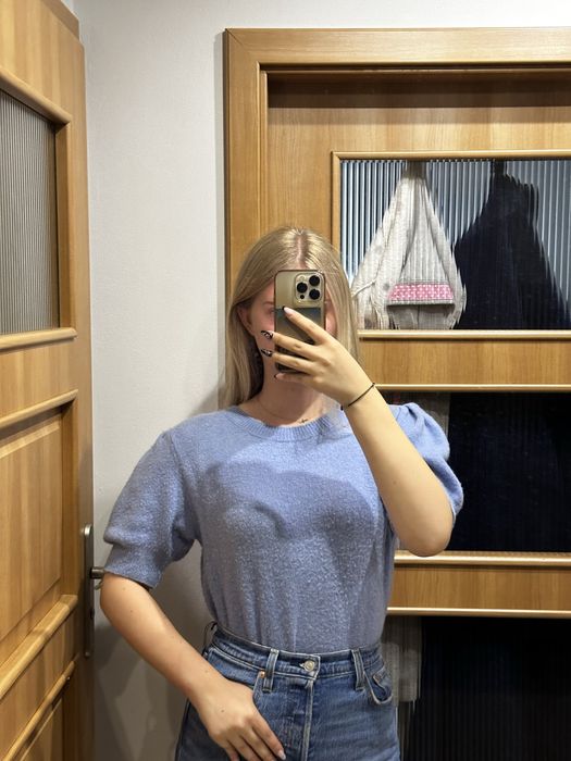 Baby blue sweter