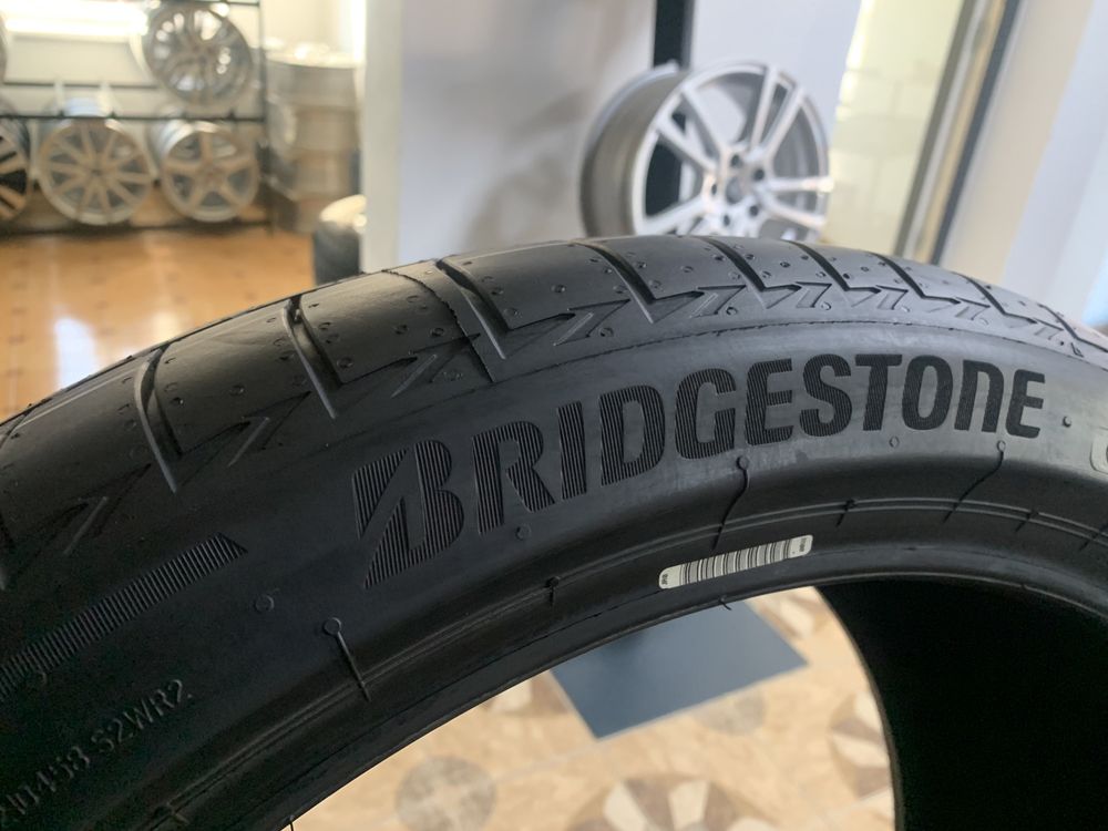 Комплект літніх шин 255/40/21 102Т XL Bridgestone TURANZA Eco