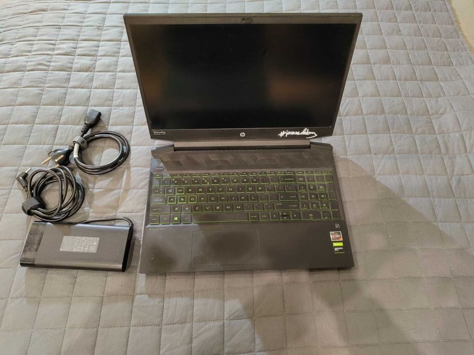 HP Pavilion Gaming 15,6 cala R7-3750H/24GB RAM/512 SSD/W11 Home 1660Ti