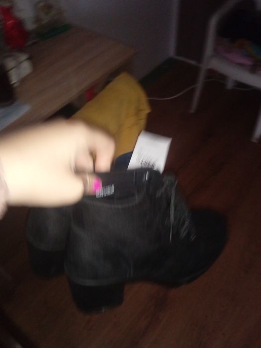 Buty damskie na koturnie