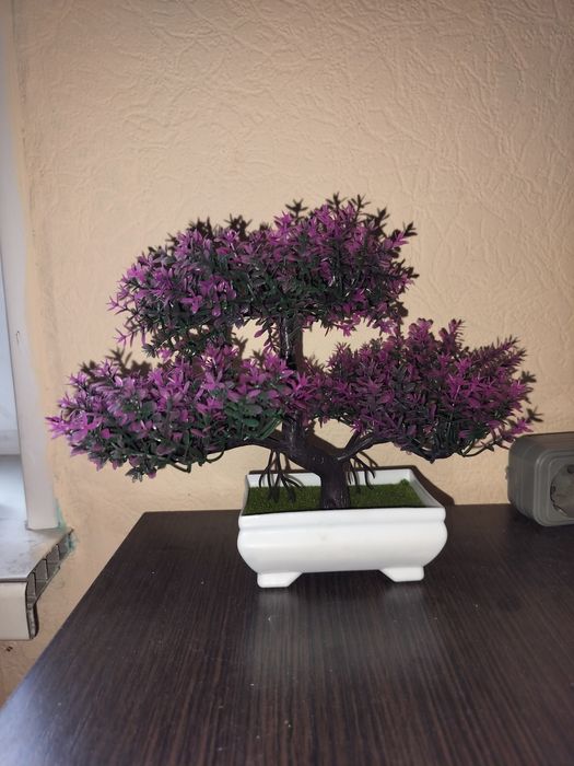 Исскуственная пластиковая сакура  лотус