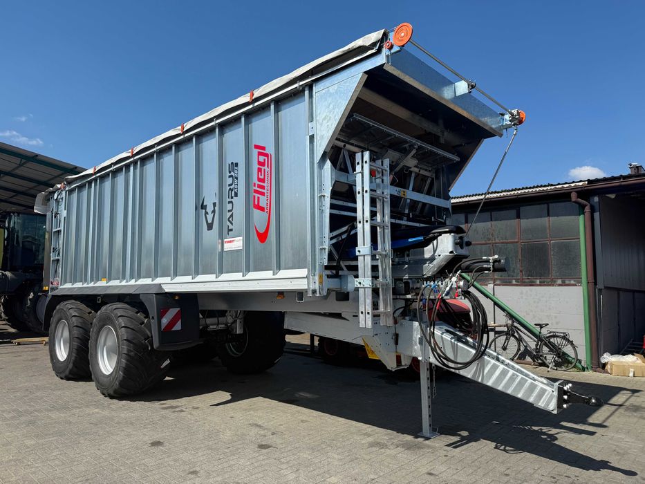 Przyczepa rolnicza Fliegl ASW 281 40m3