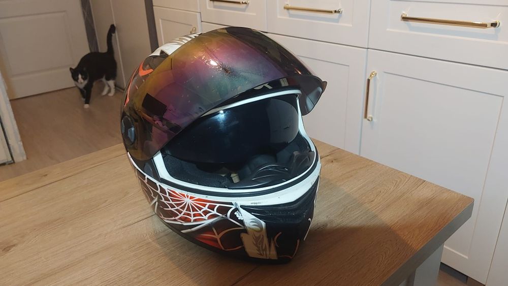 Kask Motocyklowy NAXA (Grafika Spider/Pająk) rozmiar M