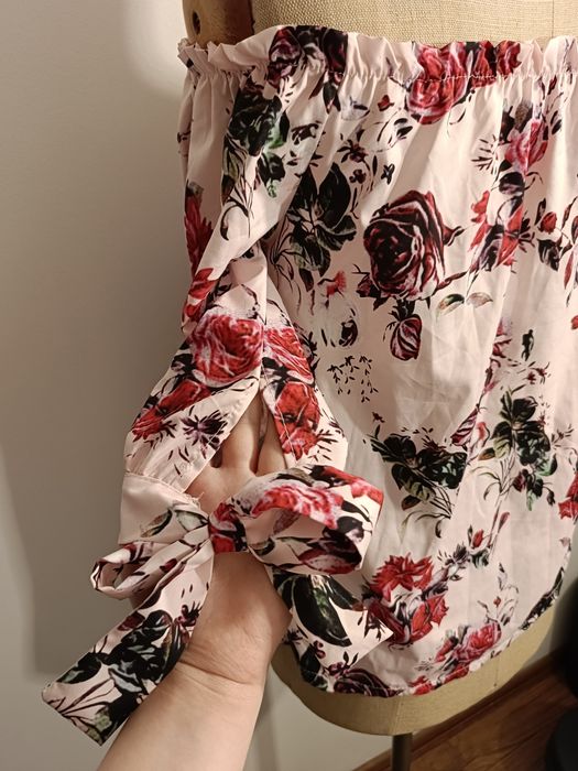 Bluzka na lato w piękne kwiaty