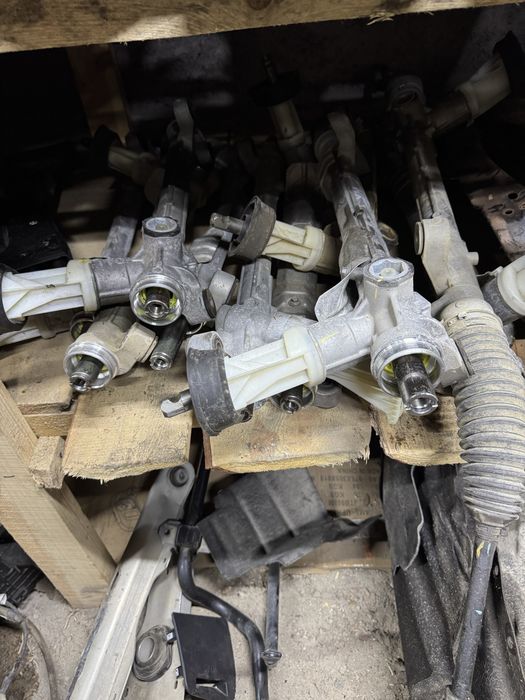 Рульова рейка рульова тяга Ford Kuga Escape mk4