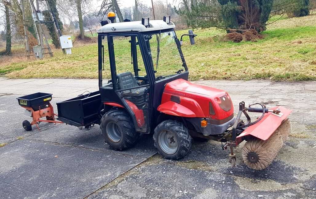 Traktorek komunalny zamiatarka pług przyczepa 22KM 4x4 Kubota LANDINI