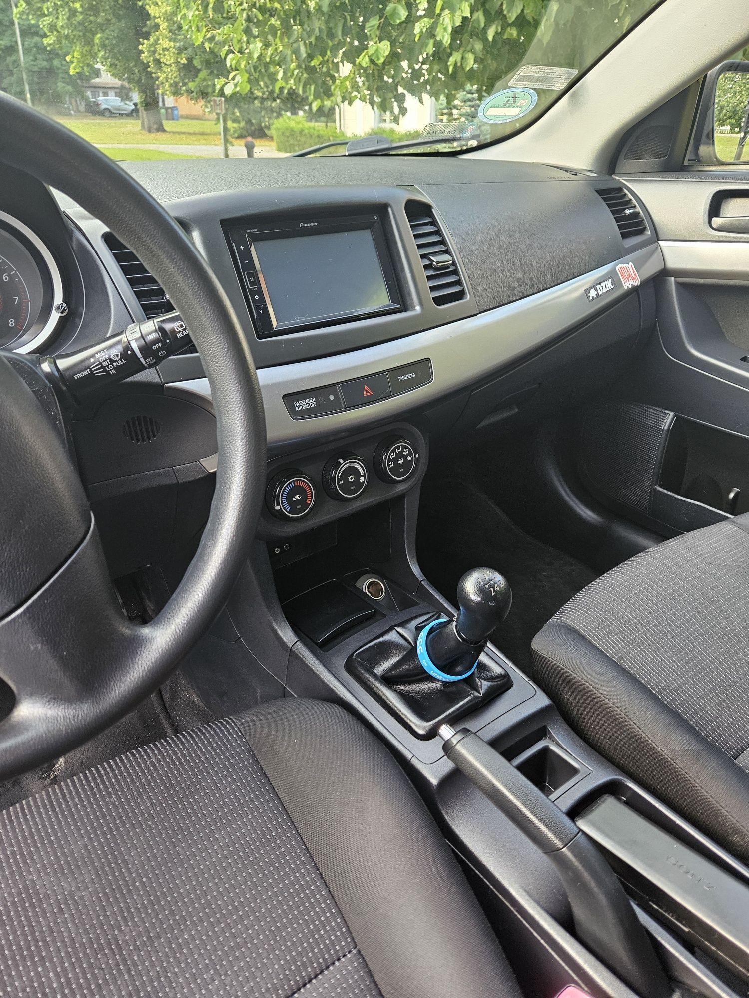 Mitsubishi lancer