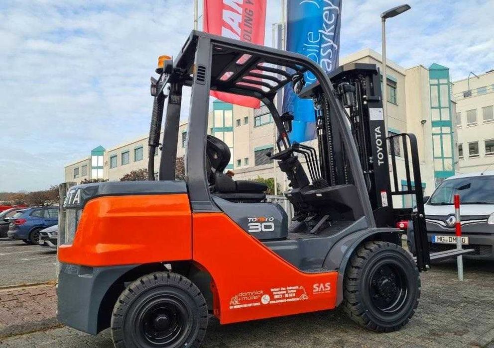 Новые погрузчики TOYOTA из Европы. Складская техника. Гарантия.