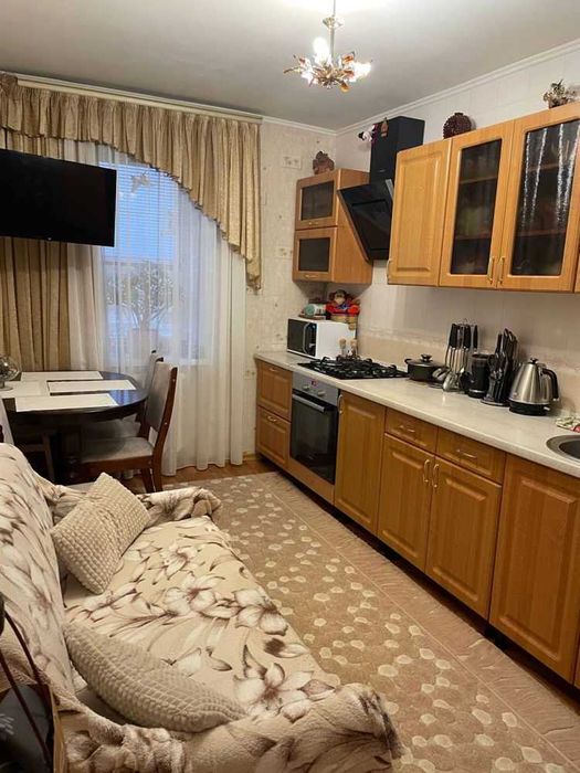 3к квартира по Дослідній, 61 м2, 10/10 поверх, є тех поверх, цегла!