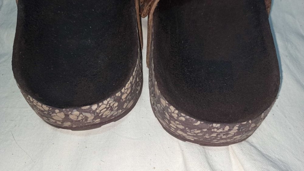 тапочки Шлепанцы Nike кожаные с регулируемой пряжкой