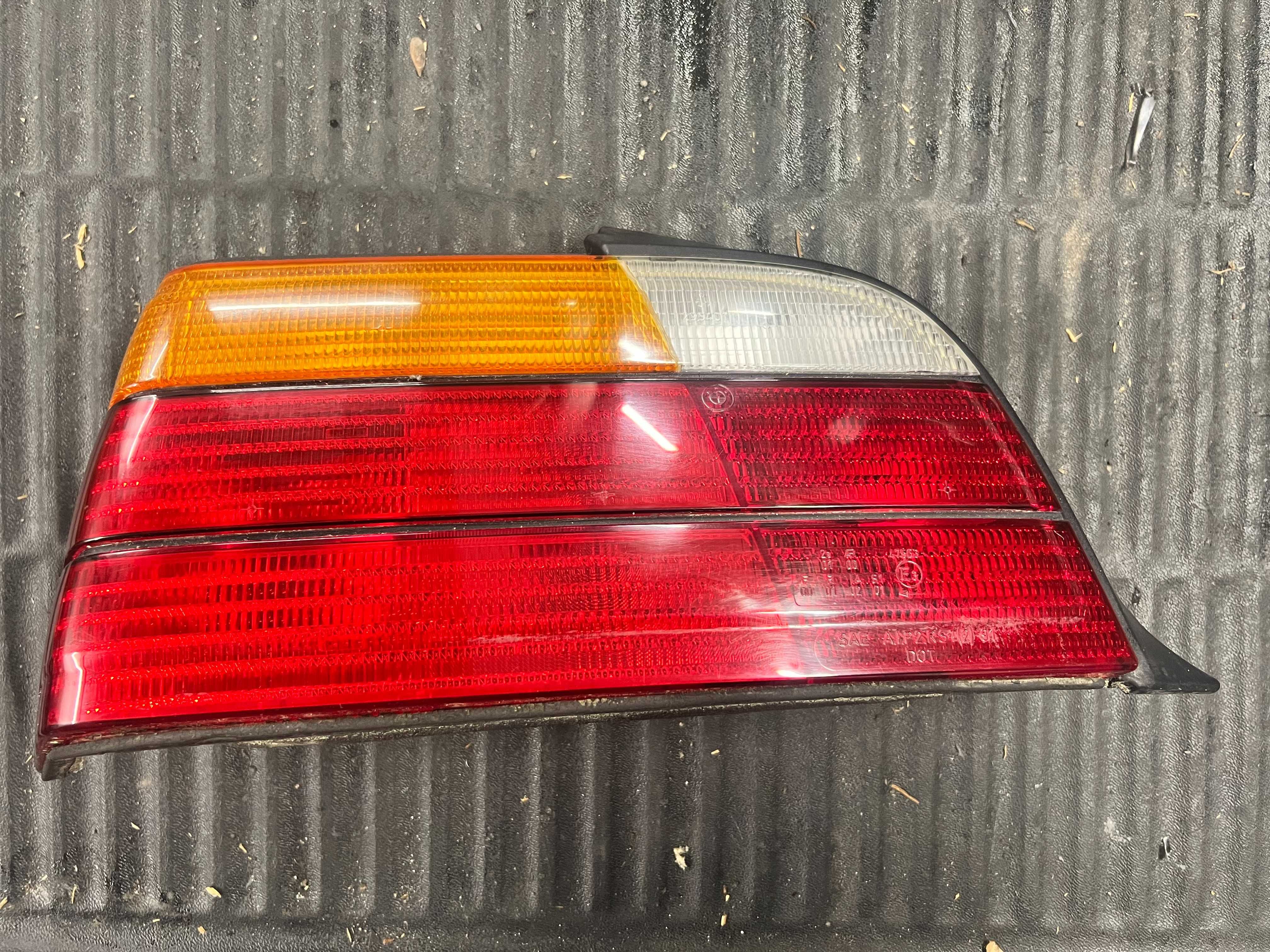 Lampy Tylne BMW E36 Cabrio Coupe Oryginał