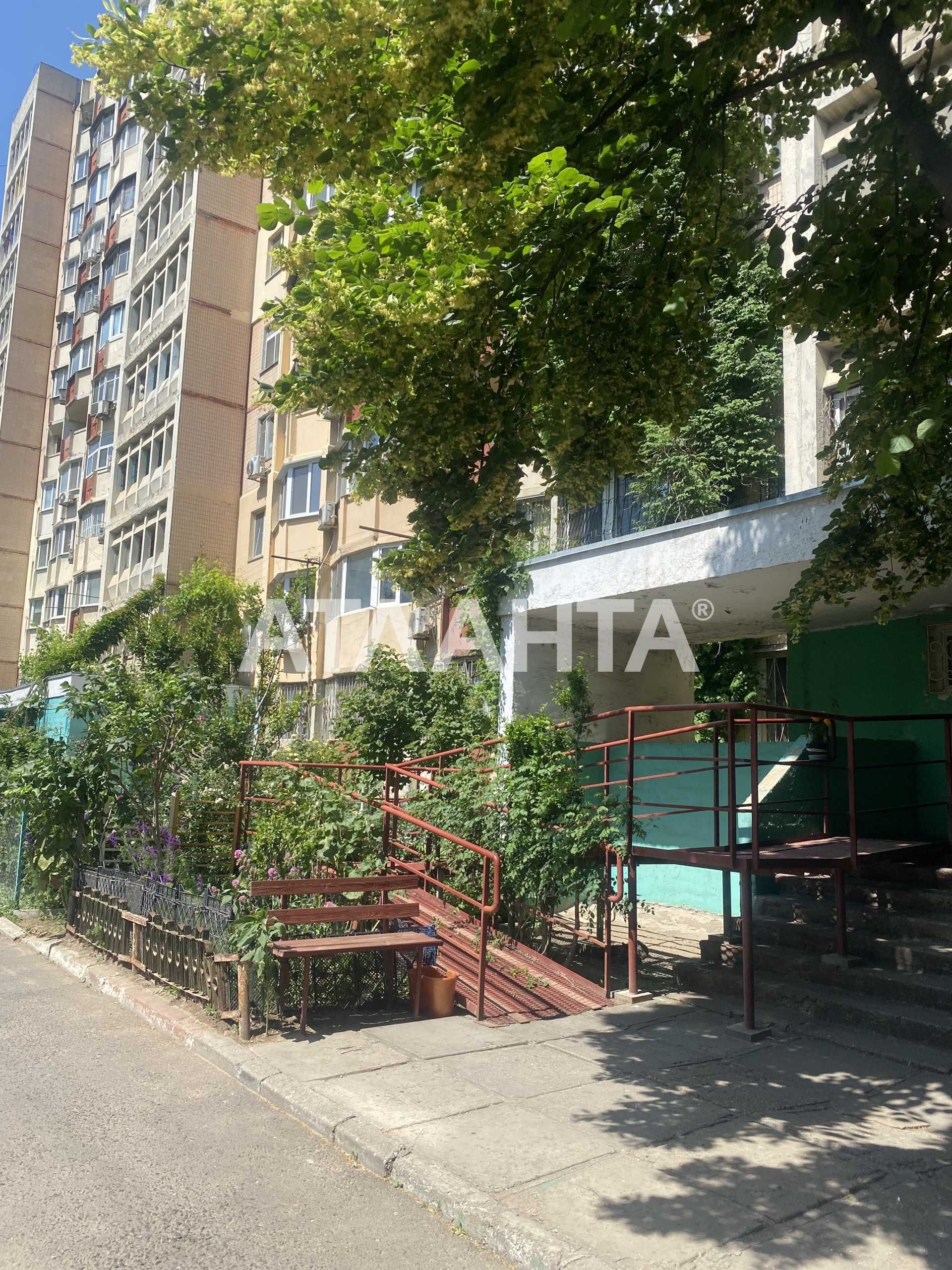 2 ком квартира  на Поселке Котовского