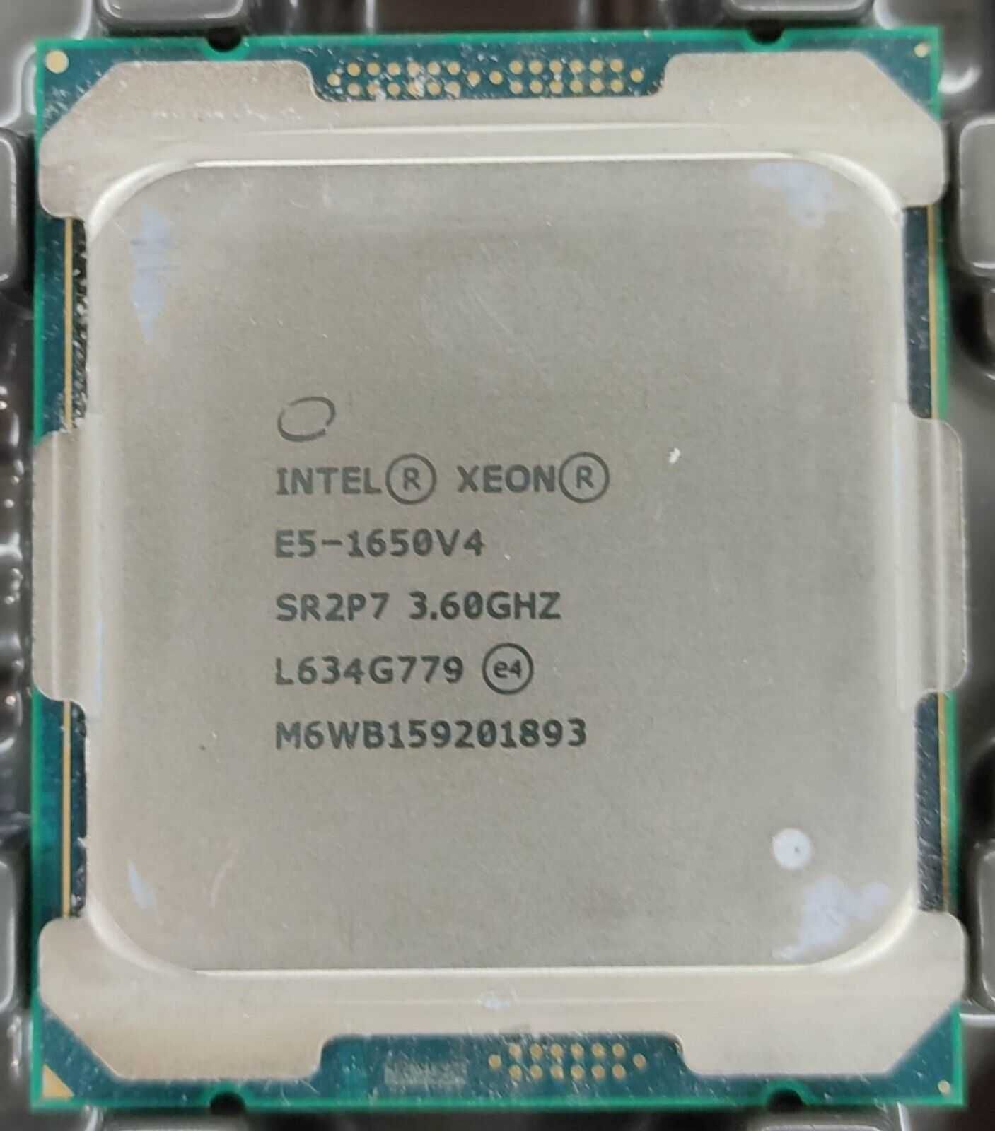 Процесори Xeon E5 V3/V4 1600-тої і 2600-тої серій на сокет 2011-3.