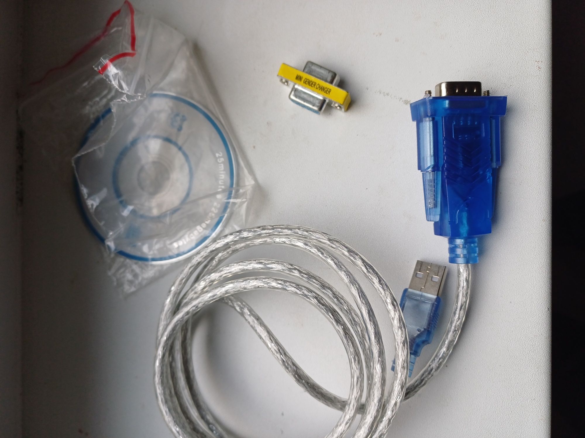 Port - kabel  USB RS232 z płyta instalacyjna i redukcją